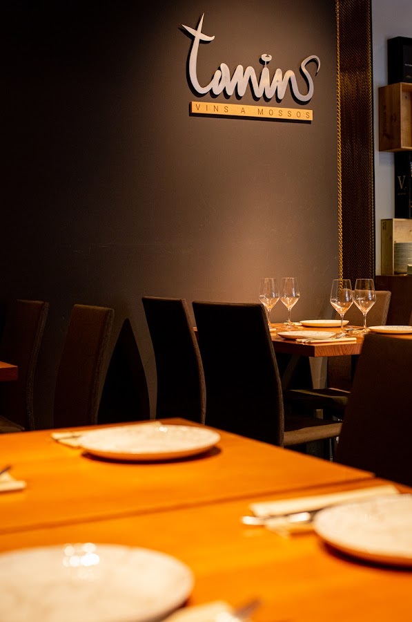 TANINS - VINS A MOSSOS